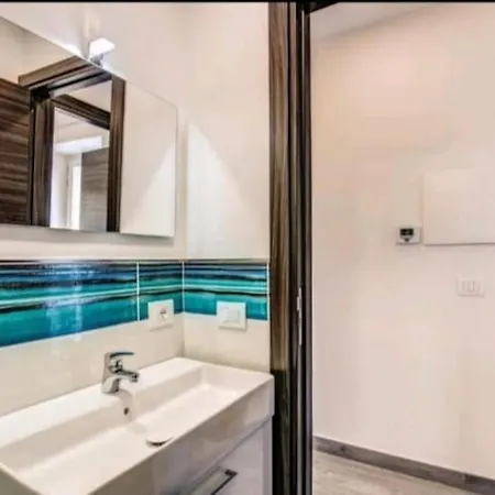 דירה A Terrace On Capri Con Piscina Idromassaggio מסה לוברנסה