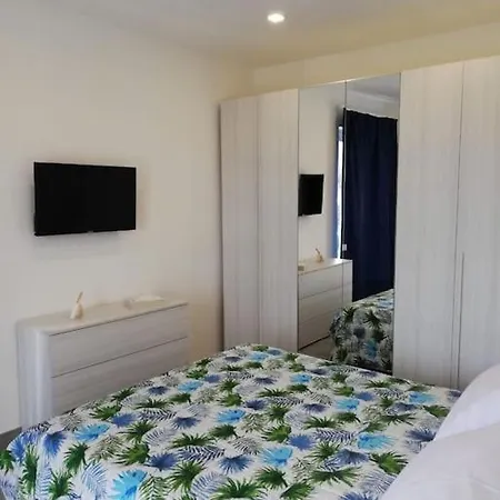 Apartment A Terrace On Capri Con Piscina Idromassaggio